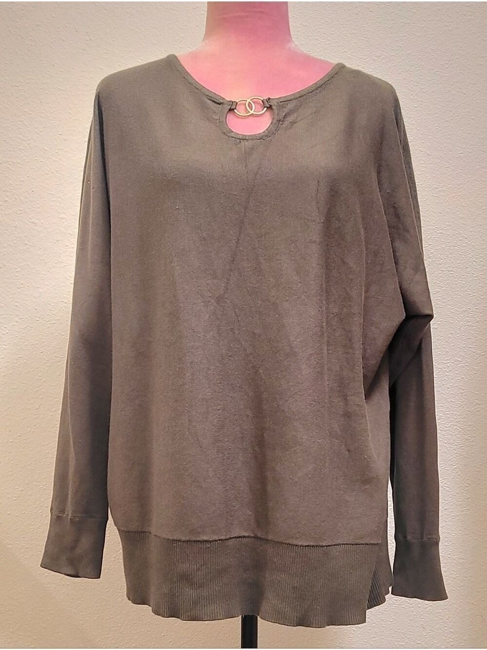 GNW Olive Green Long Sleeve Top with Double-Ring Keyhole